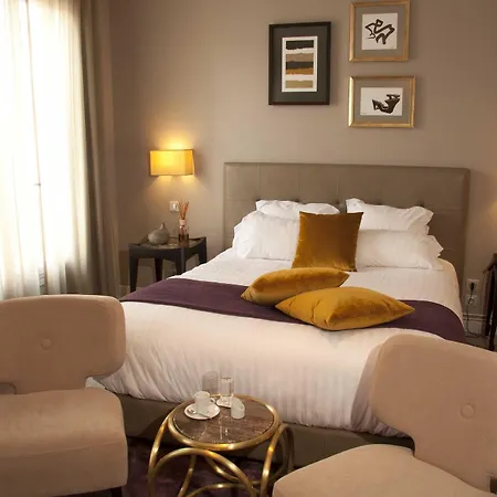 Hotel Frochot Montmartre 3*