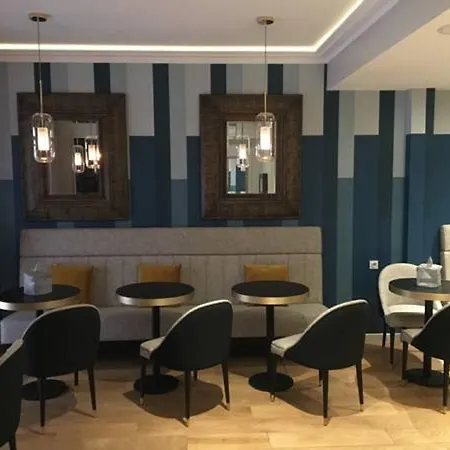 Le Frochot Pigalle, Sonder By Marriott Bonvoy ホテル 3*