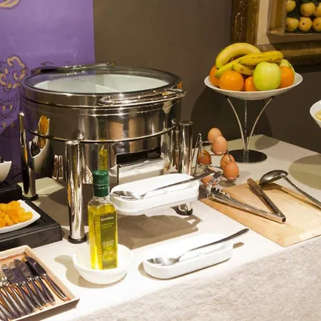 Hotel Sonder Le Frochot Paris