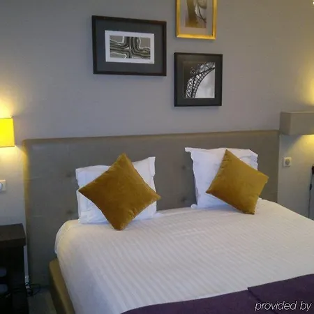 Frochot Montmartre Hotel