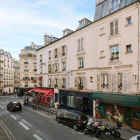 Sonder Le Frochot