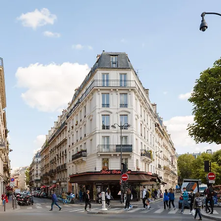 Frochot Montmartre 3*