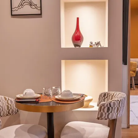 Frochot Montmartre Hotel
