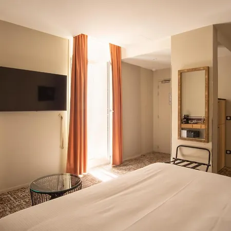 Otel Frochot Montmartre Paris