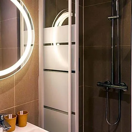 Frochot Montmartre Hotel