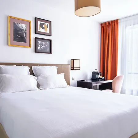 Hotel Frochot Montmartre 3*