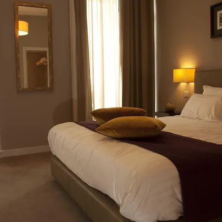 Hotel Frochot Montmartre Paris
