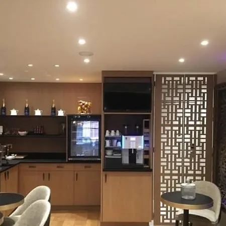 Hotel Frochot Montmartre 3*
